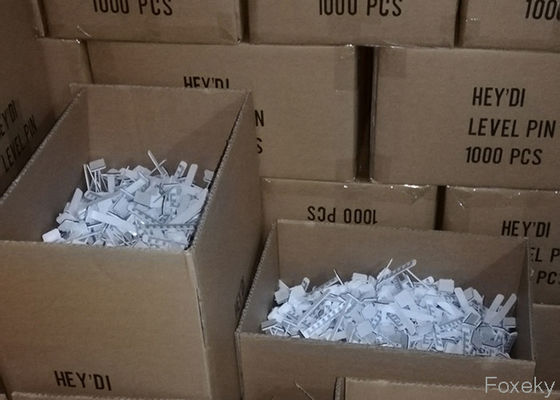 Adhesive Self Leveling Pins Flexible 8cm White PP Easy To Read For Concrete